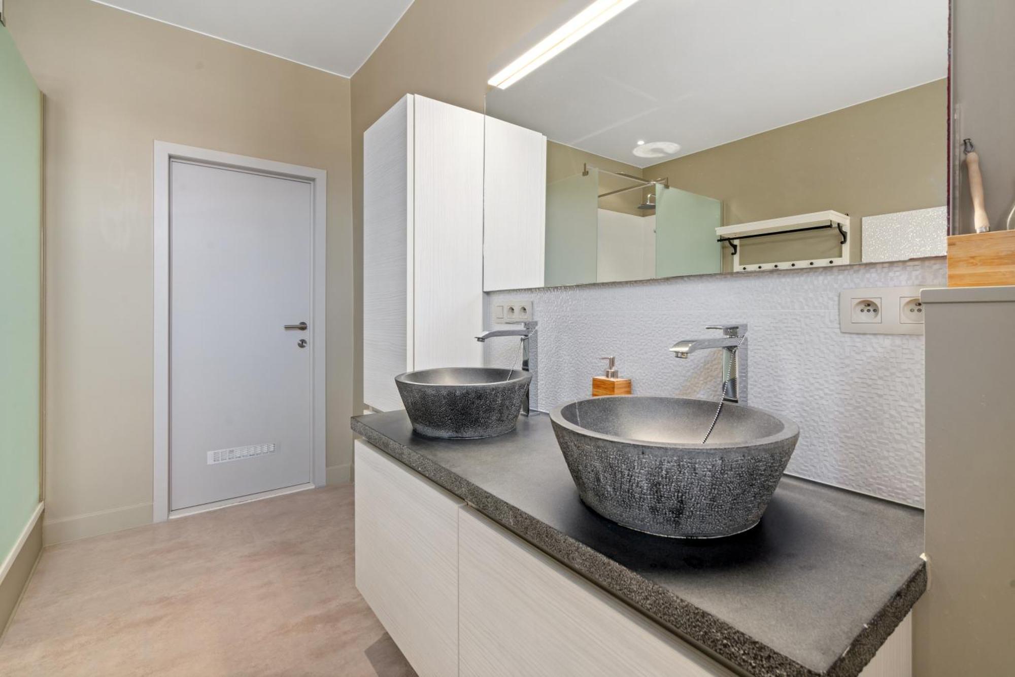 Spacious Guest Suites Near Historic Market - 5 Min Walk ブルージュ エクステリア 写真
